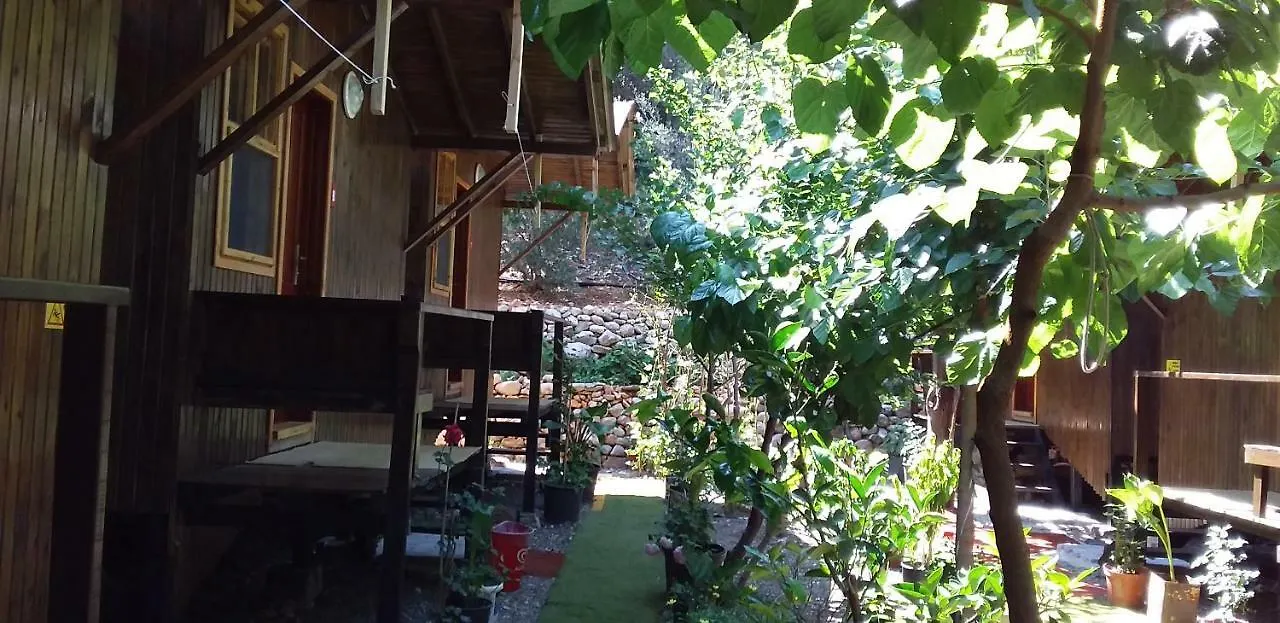 Zakkum Pansiyon Antalya