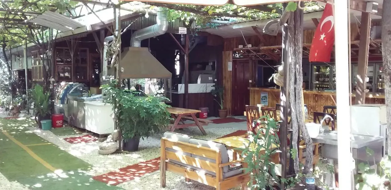 Zakkum Pansiyon Antalya