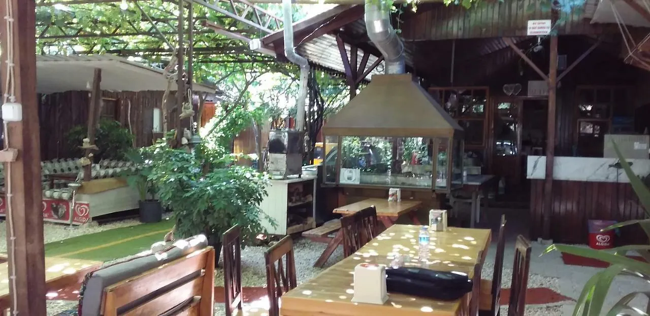 Homestay szállás Zakkum Pansiyon Antalya Törökország