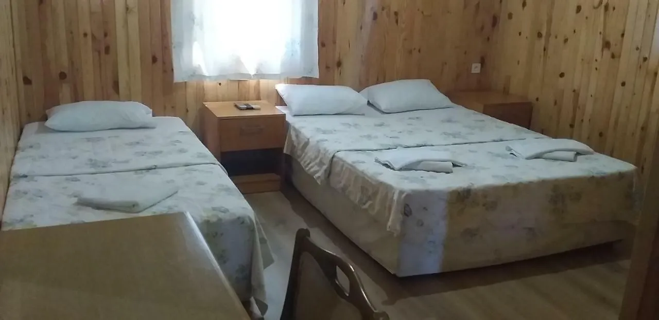 Zakkum Pansiyon Antalya Törökország