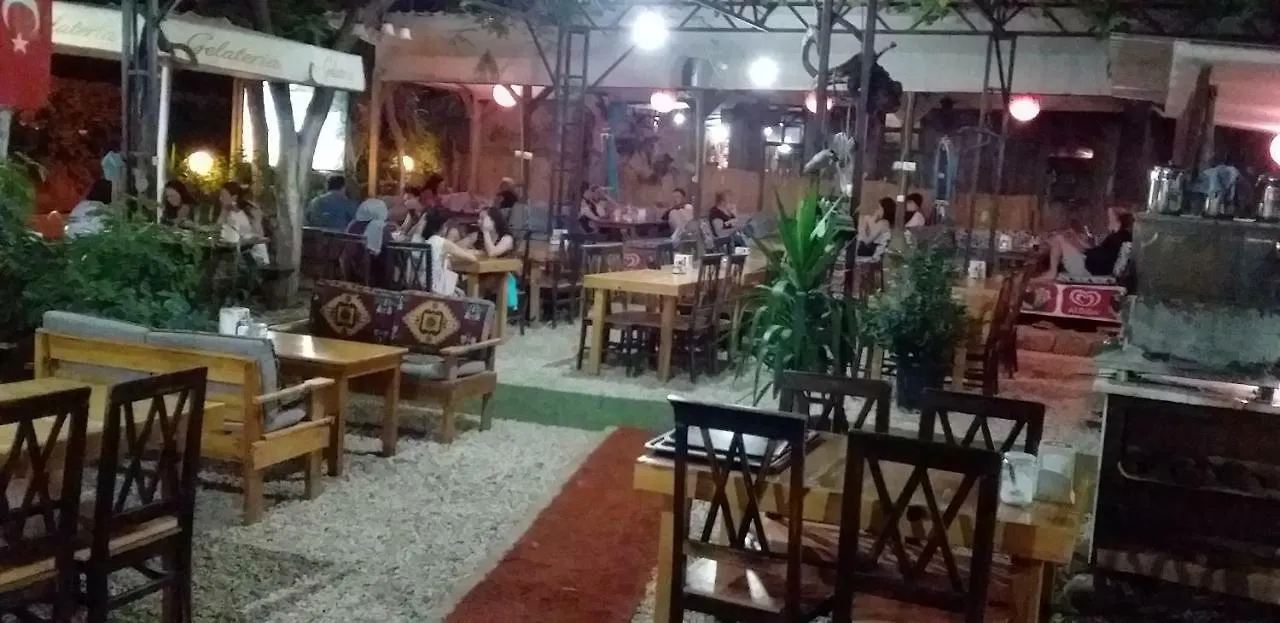 Zakkum Pansiyon Antalya Homestay szállás