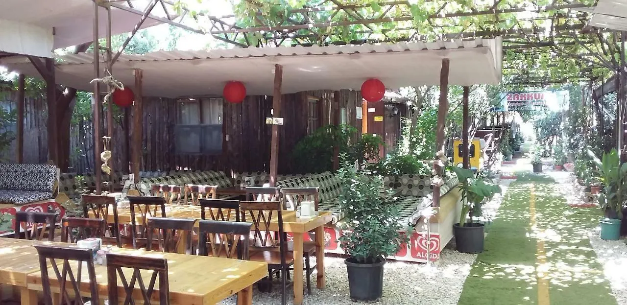 Zakkum Pansiyon Antalya