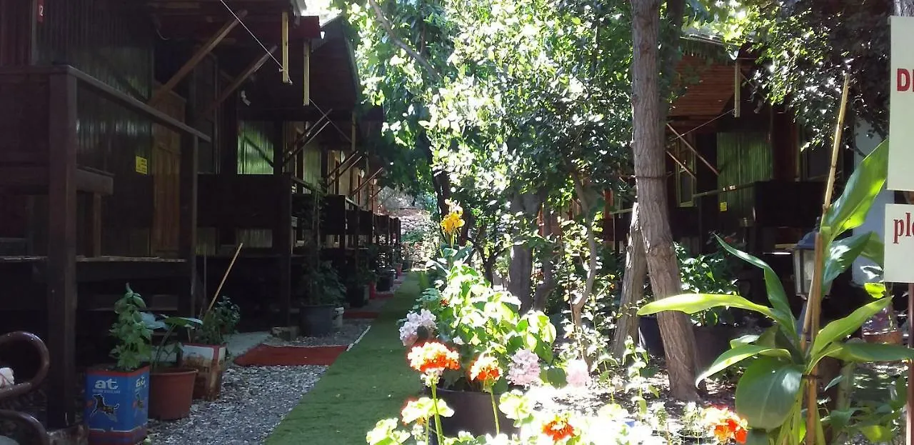 Zakkum Pansiyon Antalya Homestay szállás