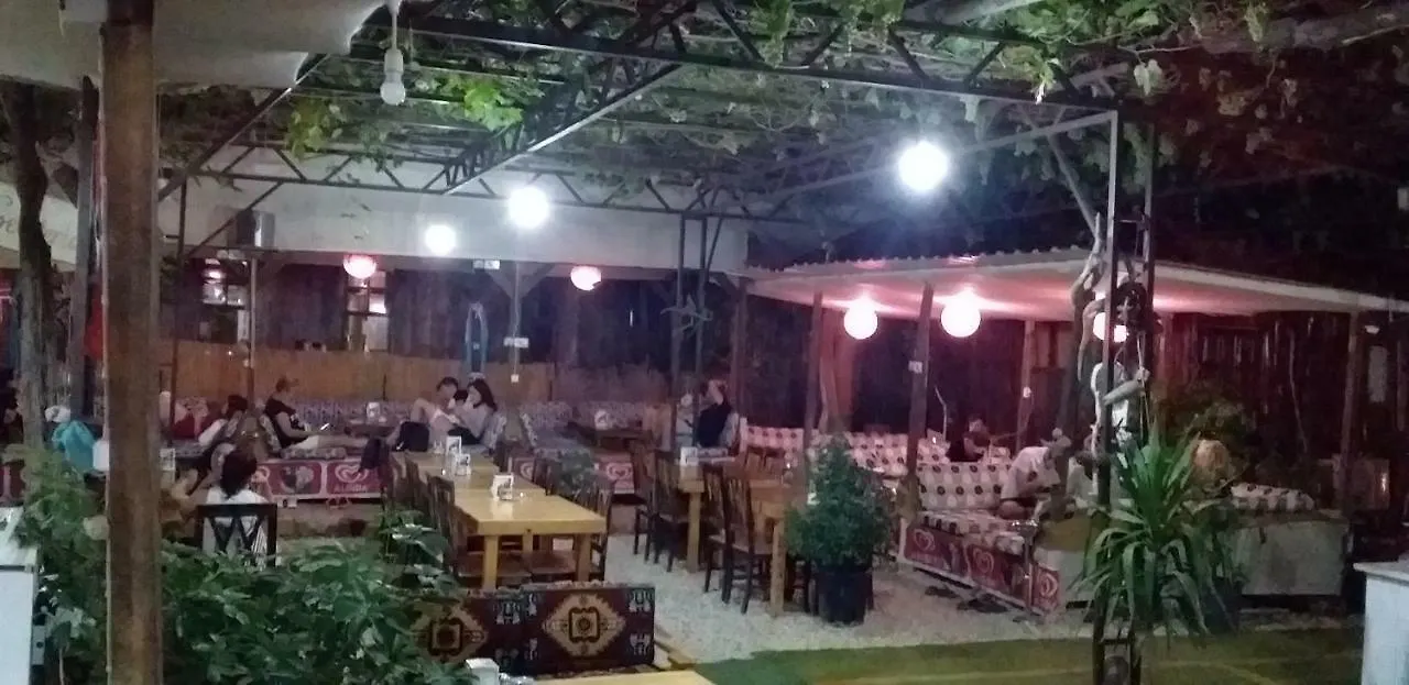Zakkum Pansiyon Antalya Homestay szállás