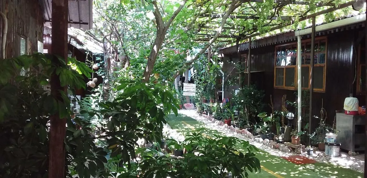 בית אירוח אנטליה Zakkum Pansiyon